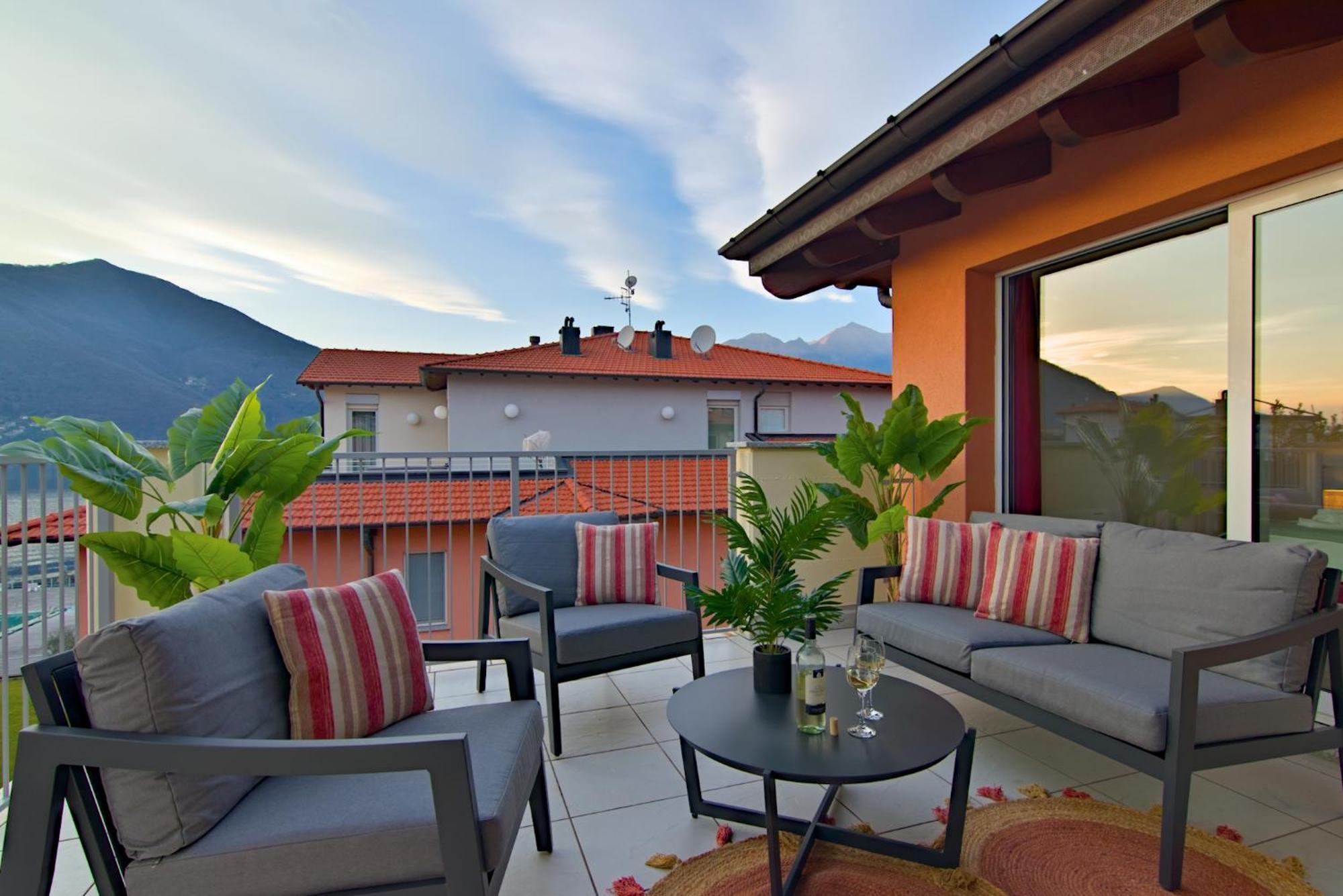 Golfo Gabella Lake Resort Maccagno Exterior foto