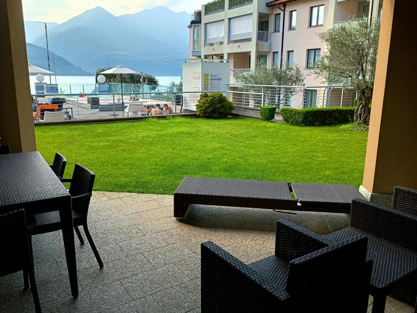 Golfo Gabella Lake Resort Maccagno Exterior foto