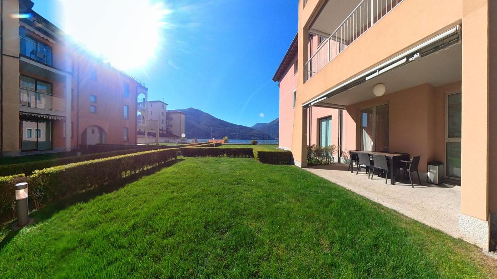 Golfo Gabella Lake Resort Maccagno Exterior foto